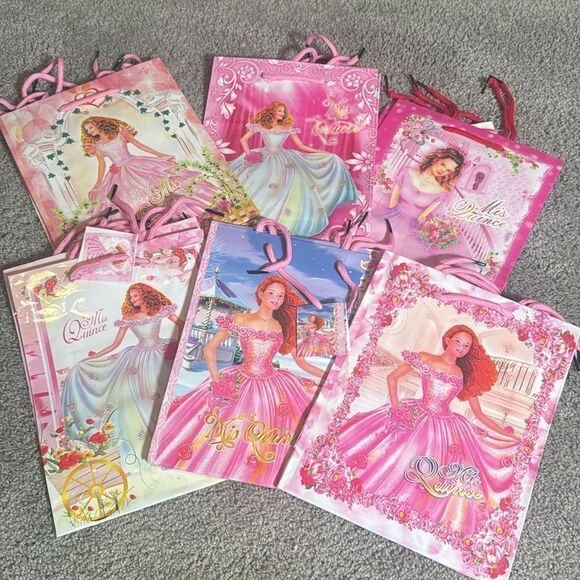 Gift Bags 15th Birthday ‘Mis Quince’ Quinceañera Party Favor Bags 36 Bags NEW - Picture 1 of 12